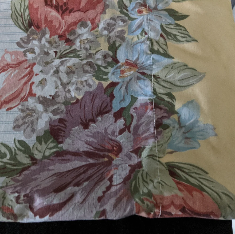 Vintage Gloria Vanderbilt Cottage Rose Twin Bedding